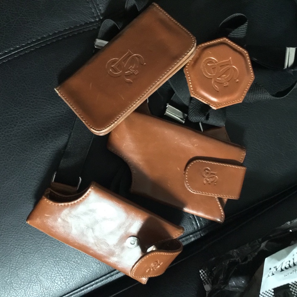 Cell phone shoulder holster